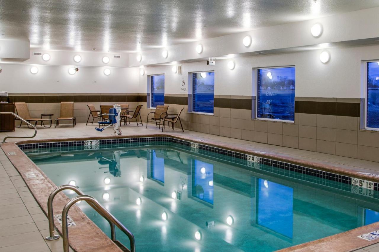 Holiday Inn Express & Suites Nevada By Ihg Buitenkant foto