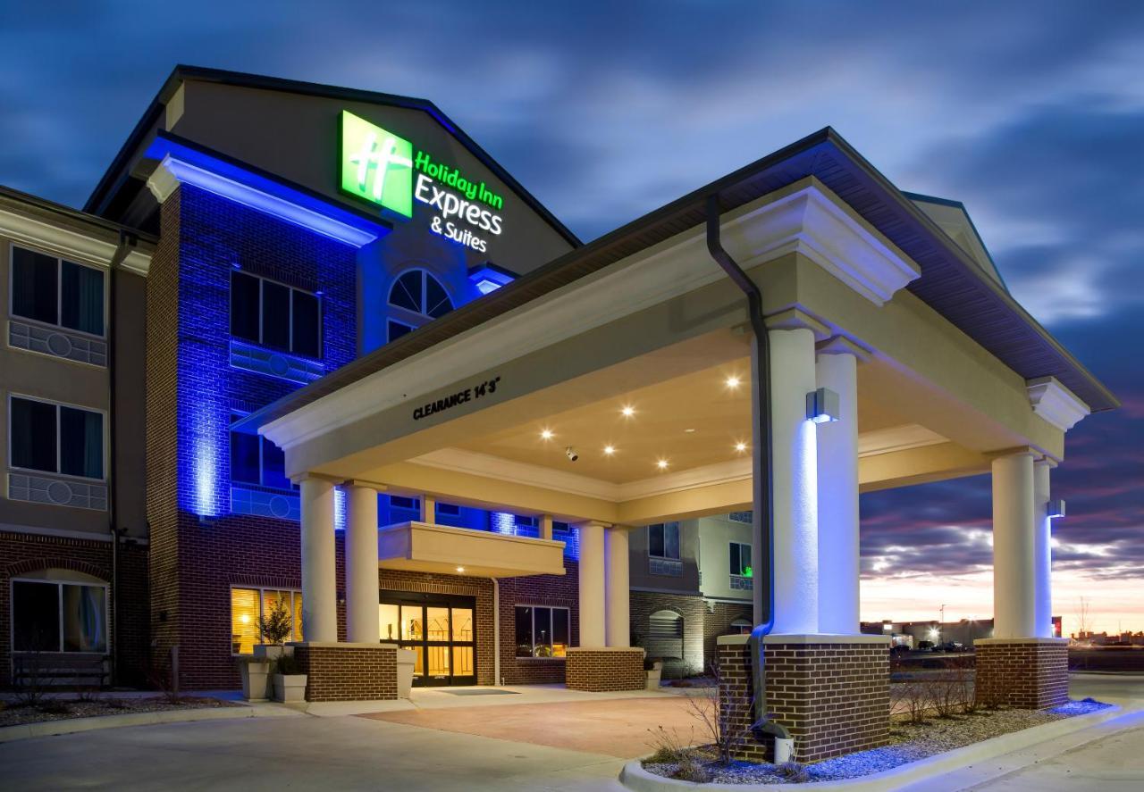 Holiday Inn Express & Suites Nevada By Ihg Buitenkant foto