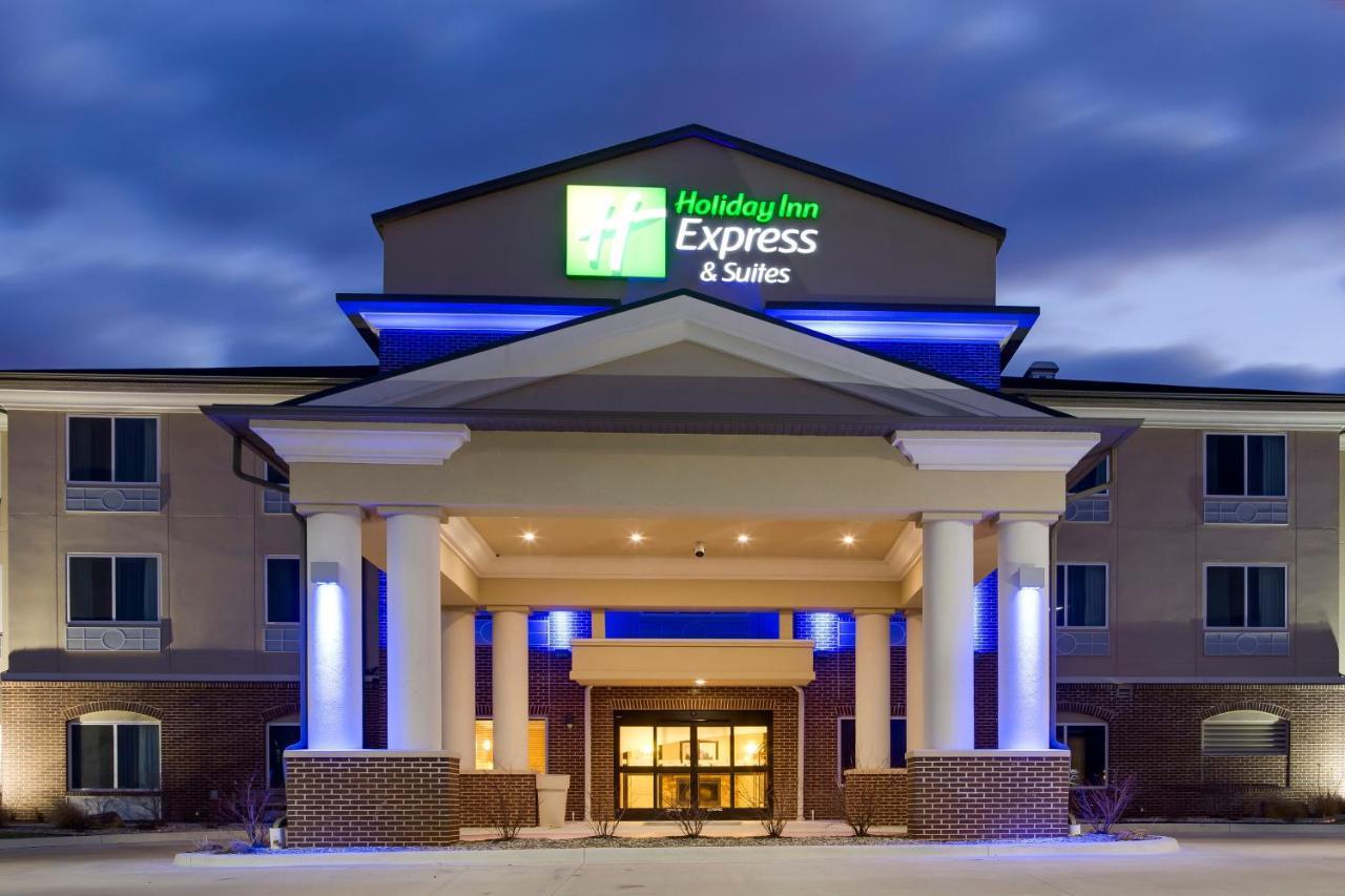 Holiday Inn Express & Suites Nevada By Ihg Buitenkant foto