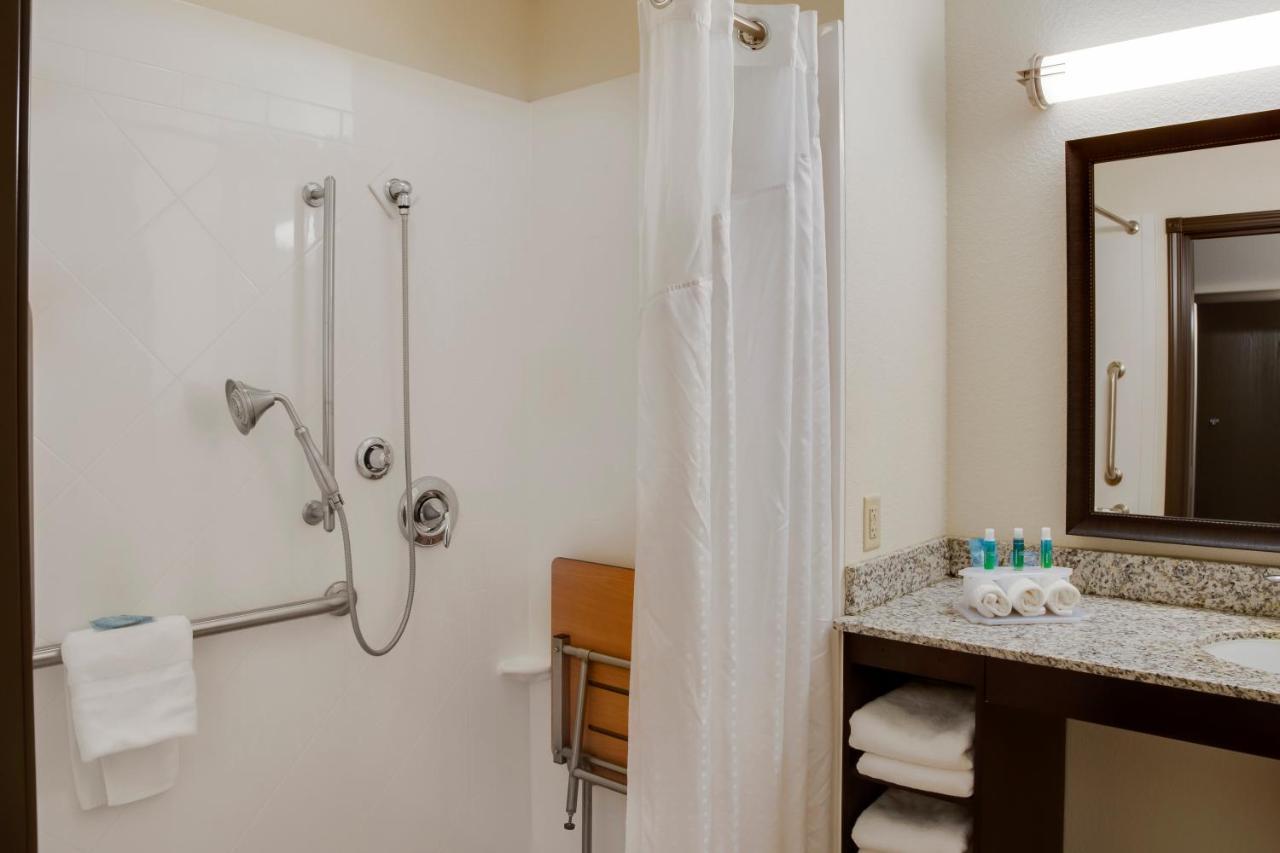 Holiday Inn Express & Suites Nevada By Ihg Buitenkant foto