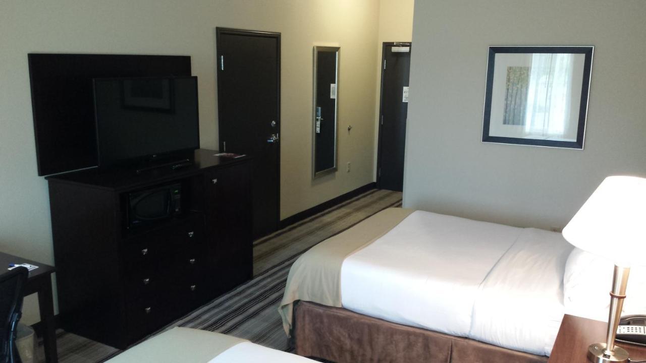 Holiday Inn Express & Suites Nevada By Ihg Buitenkant foto