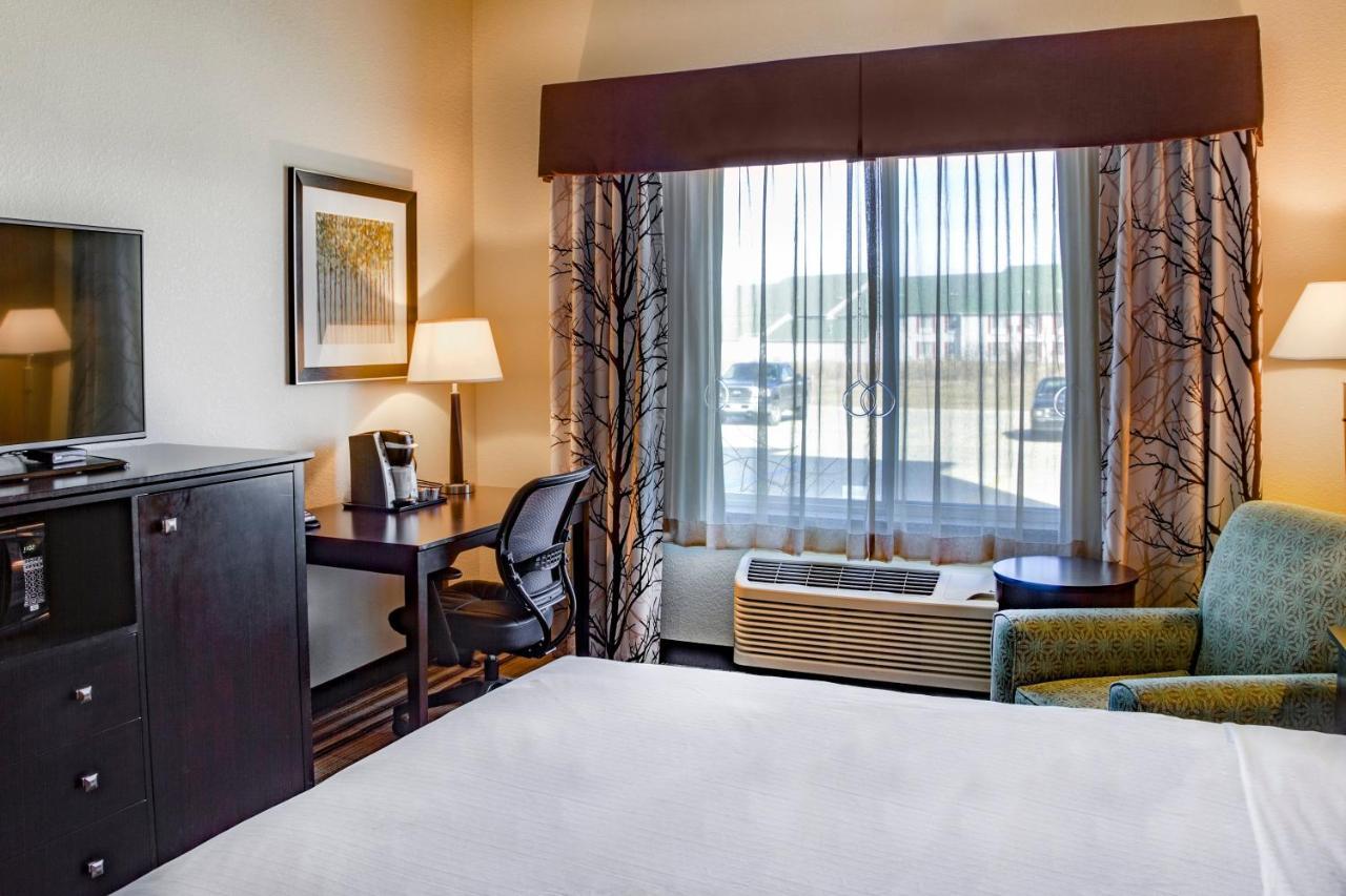 Holiday Inn Express & Suites Nevada By Ihg Buitenkant foto