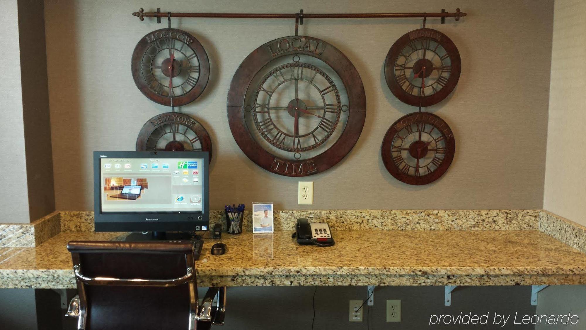 Holiday Inn Express & Suites Nevada By Ihg Buitenkant foto