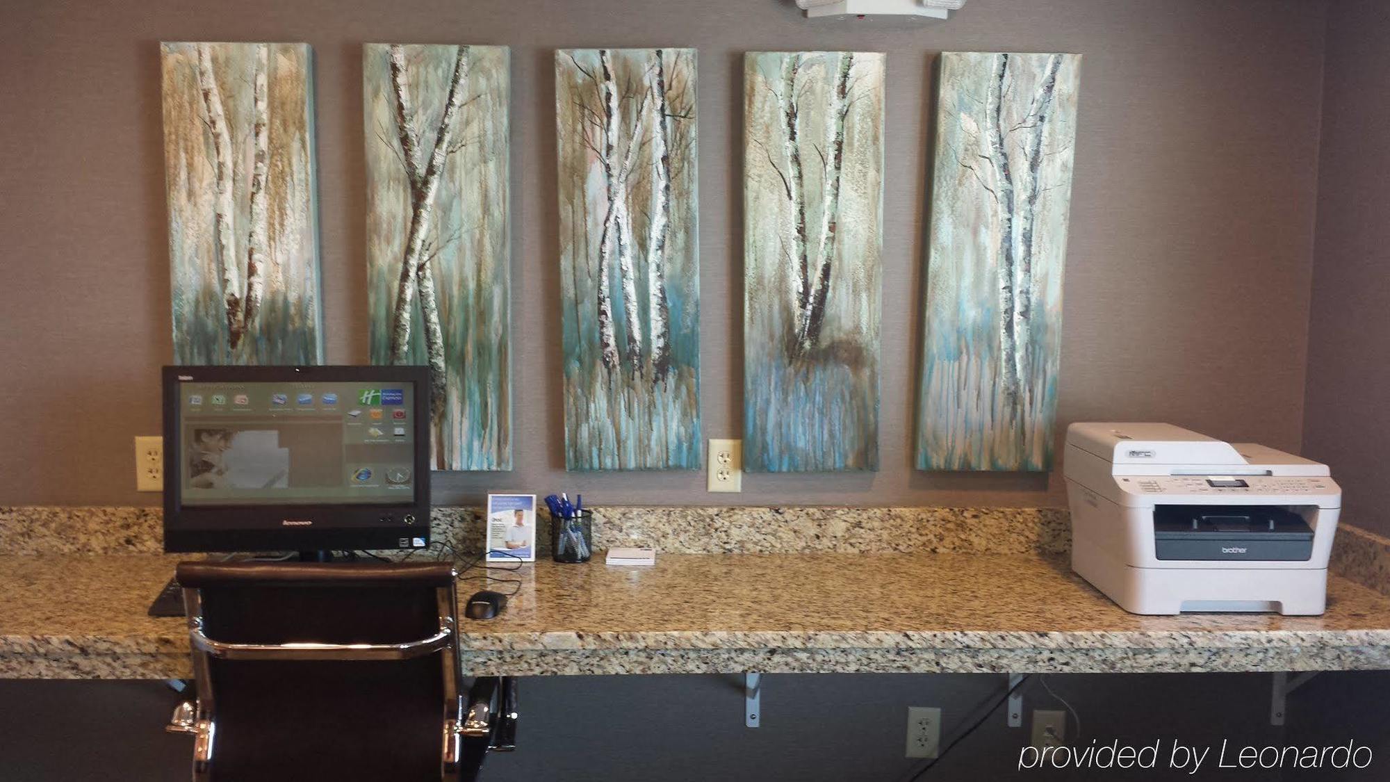 Holiday Inn Express & Suites Nevada By Ihg Buitenkant foto