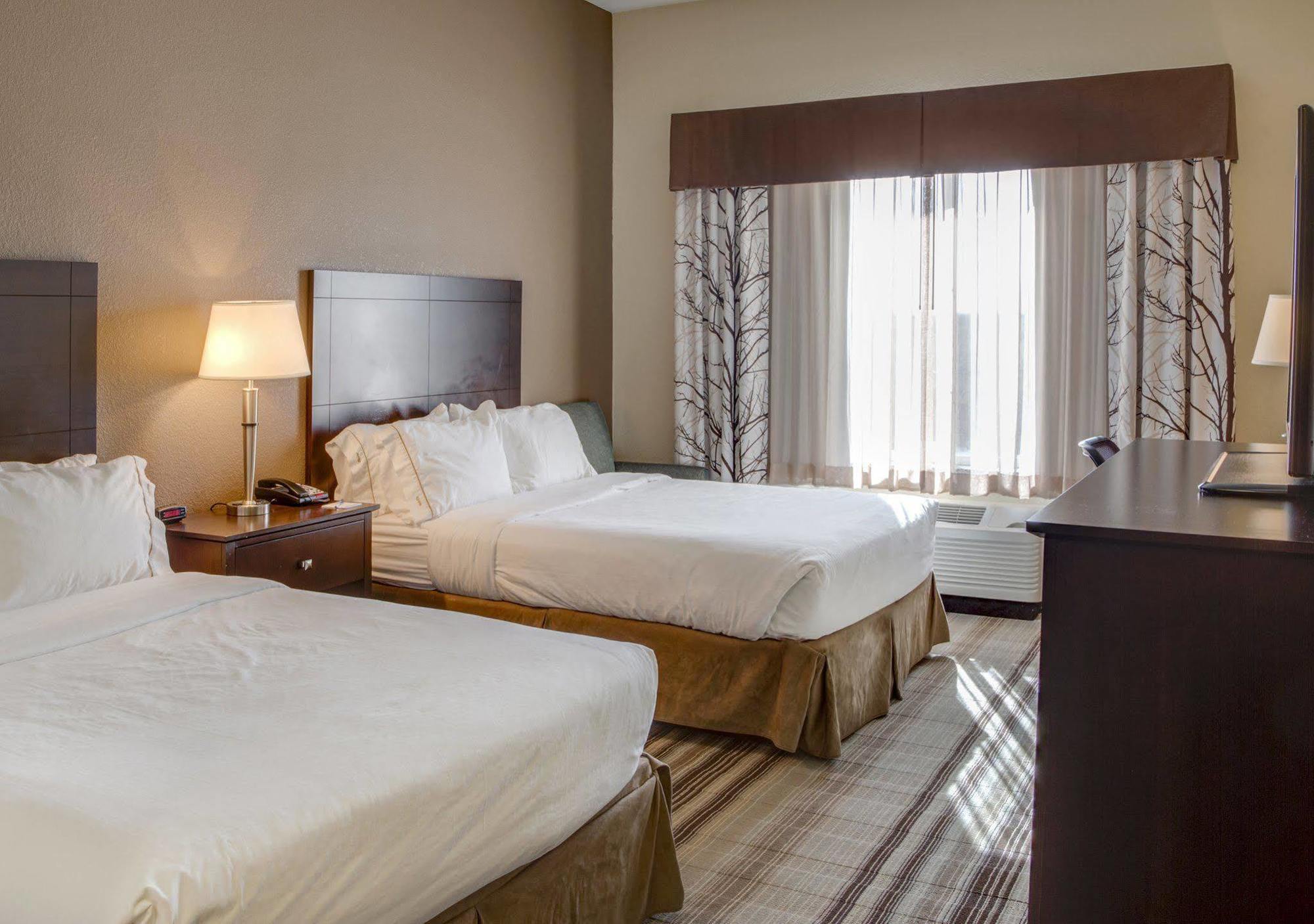 Holiday Inn Express & Suites Nevada By Ihg Buitenkant foto