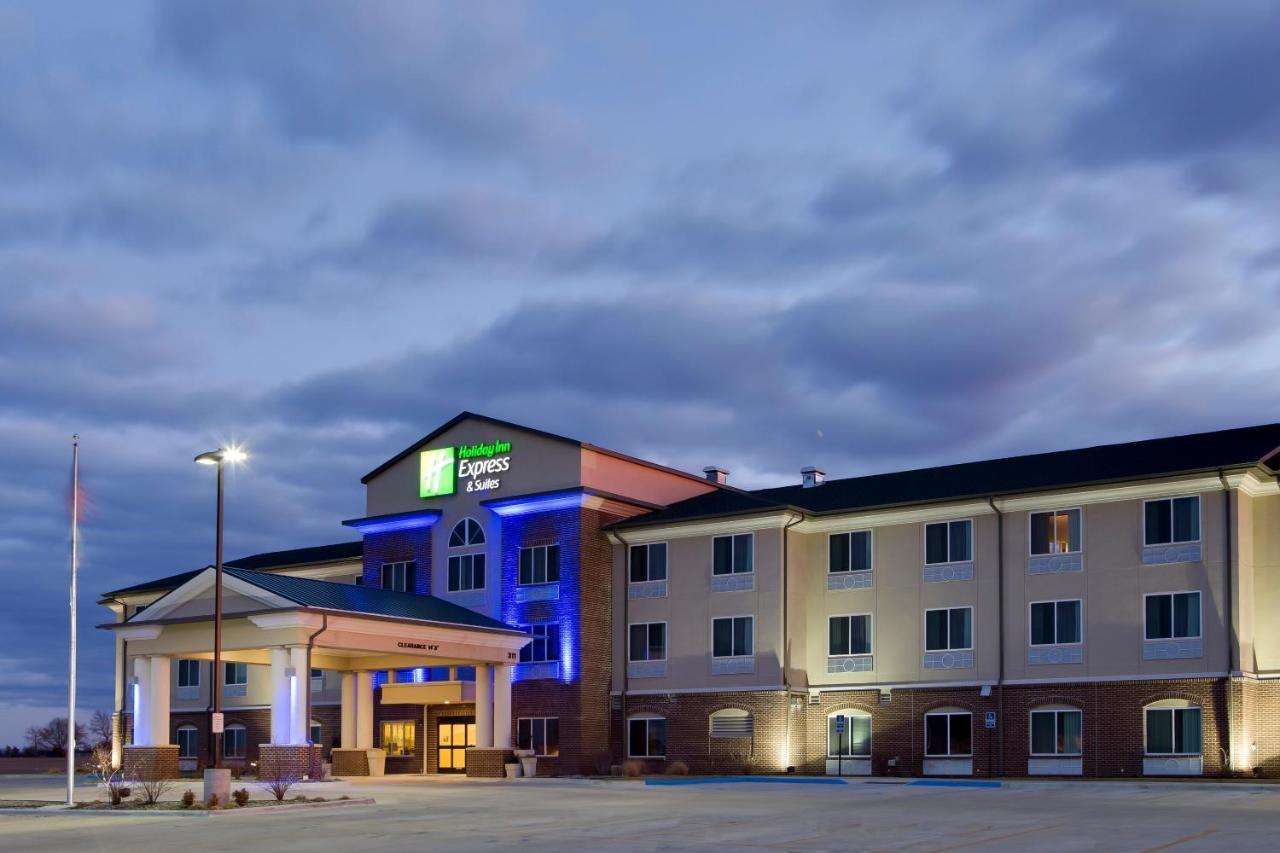 Holiday Inn Express & Suites Nevada By Ihg Buitenkant foto